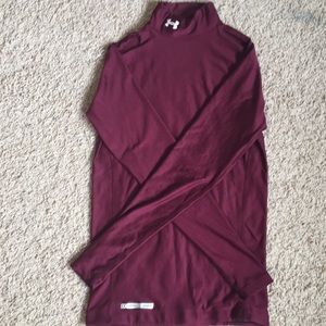 Women’s under Armour compression shirt